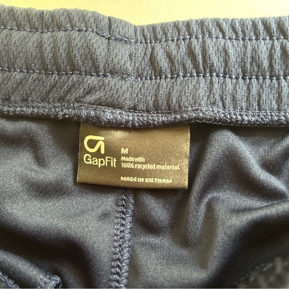 Gap fit navy Blue boys shorts-never worn - Picture 2 of 5